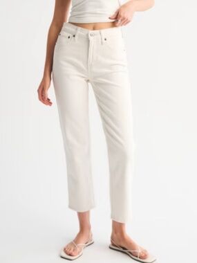 Abercrombie Ultra High Rise Straight Jeans Size 30 Cream Cropped Ankle Denim